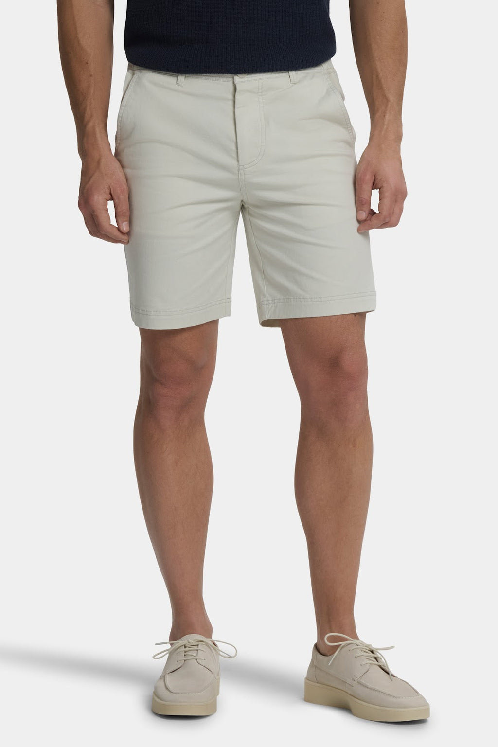 PANTALON CORTO ENTALLADO
