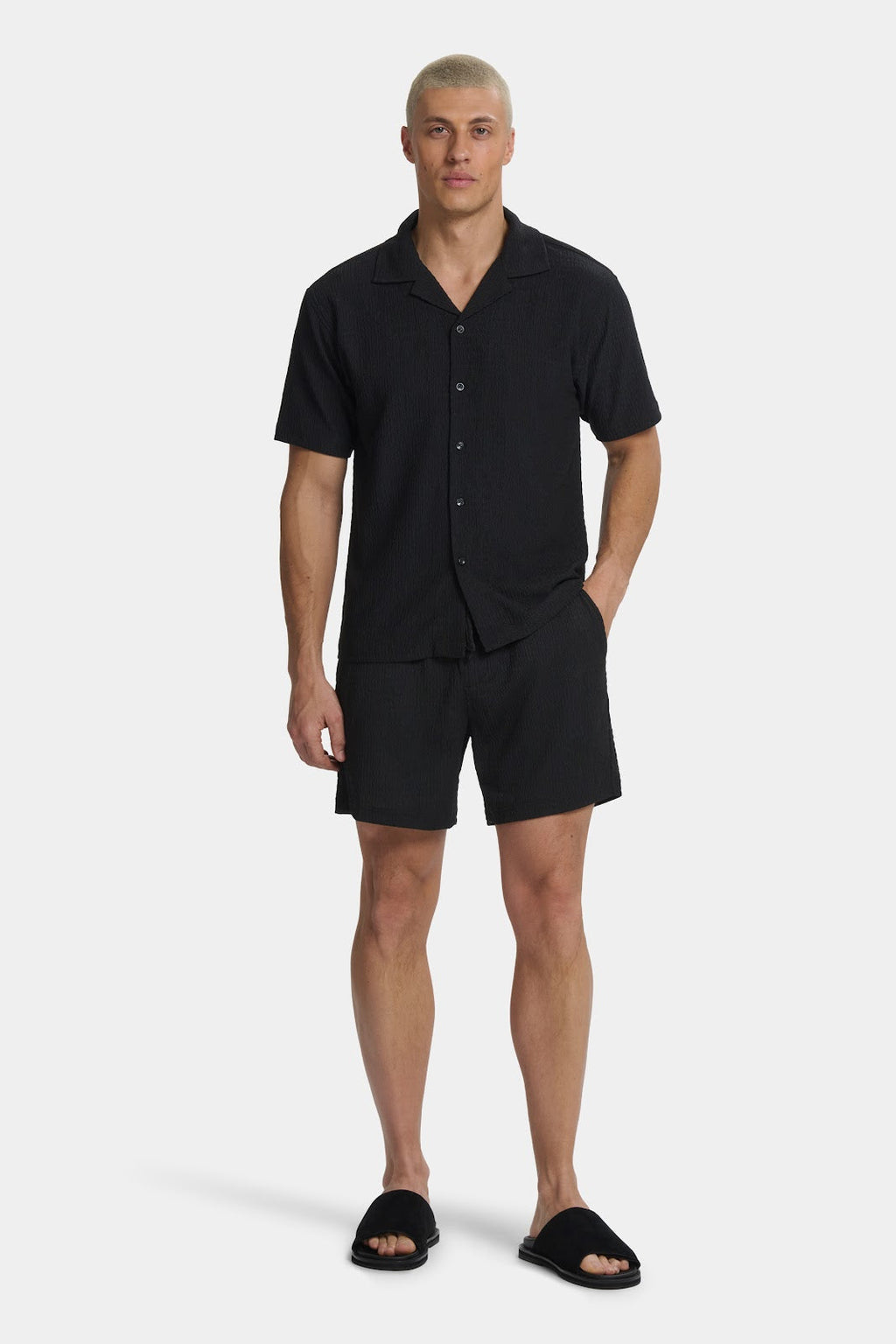 PANTALON CORTO