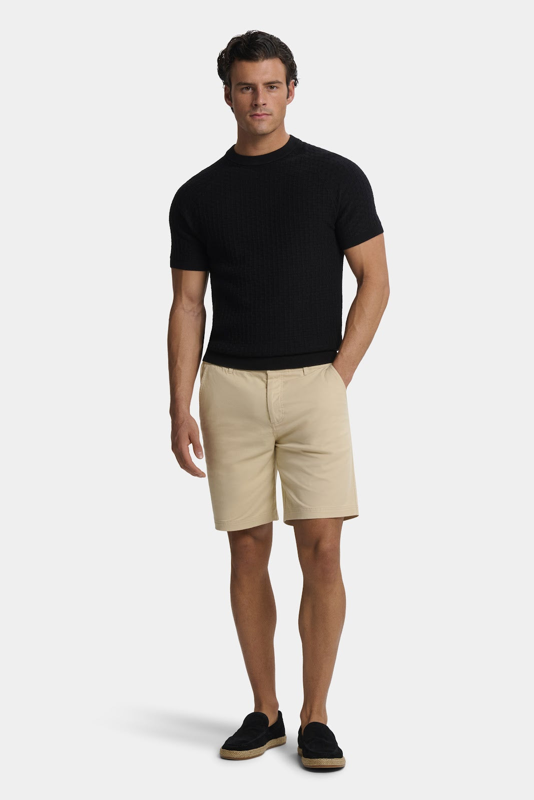 PANTALON CORTO ENTALLADO