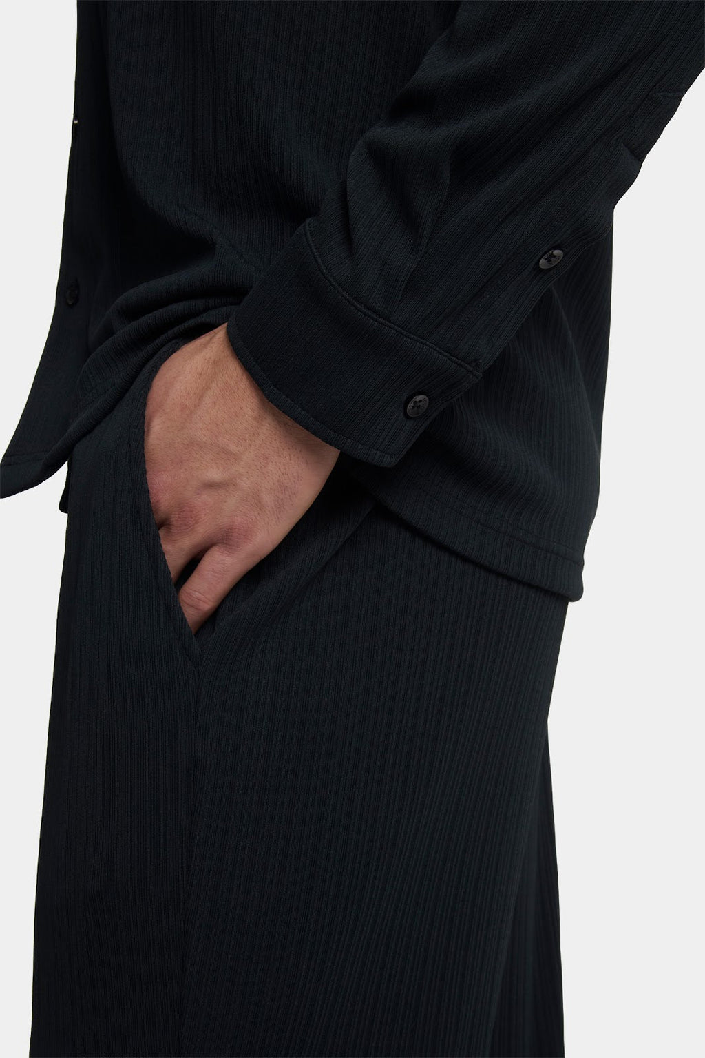 PANTALÓN LARGO