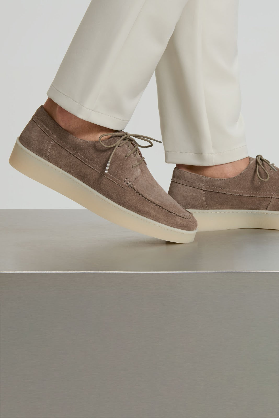 MOCASIN CON CORDONES