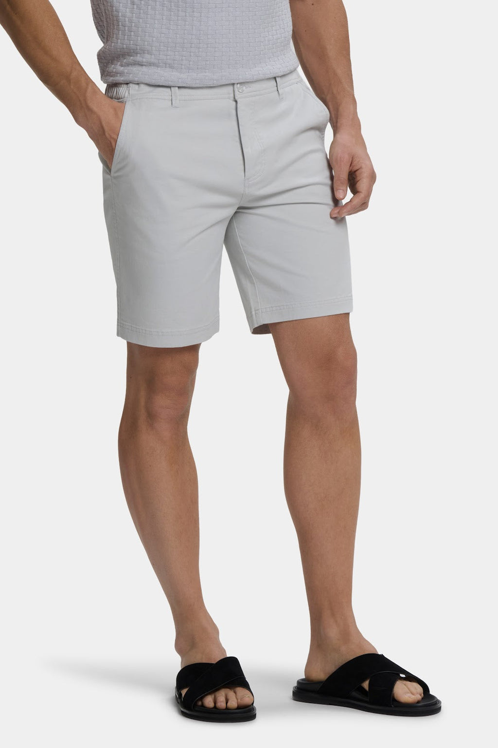 PANTALON CORTO ENTALLADO