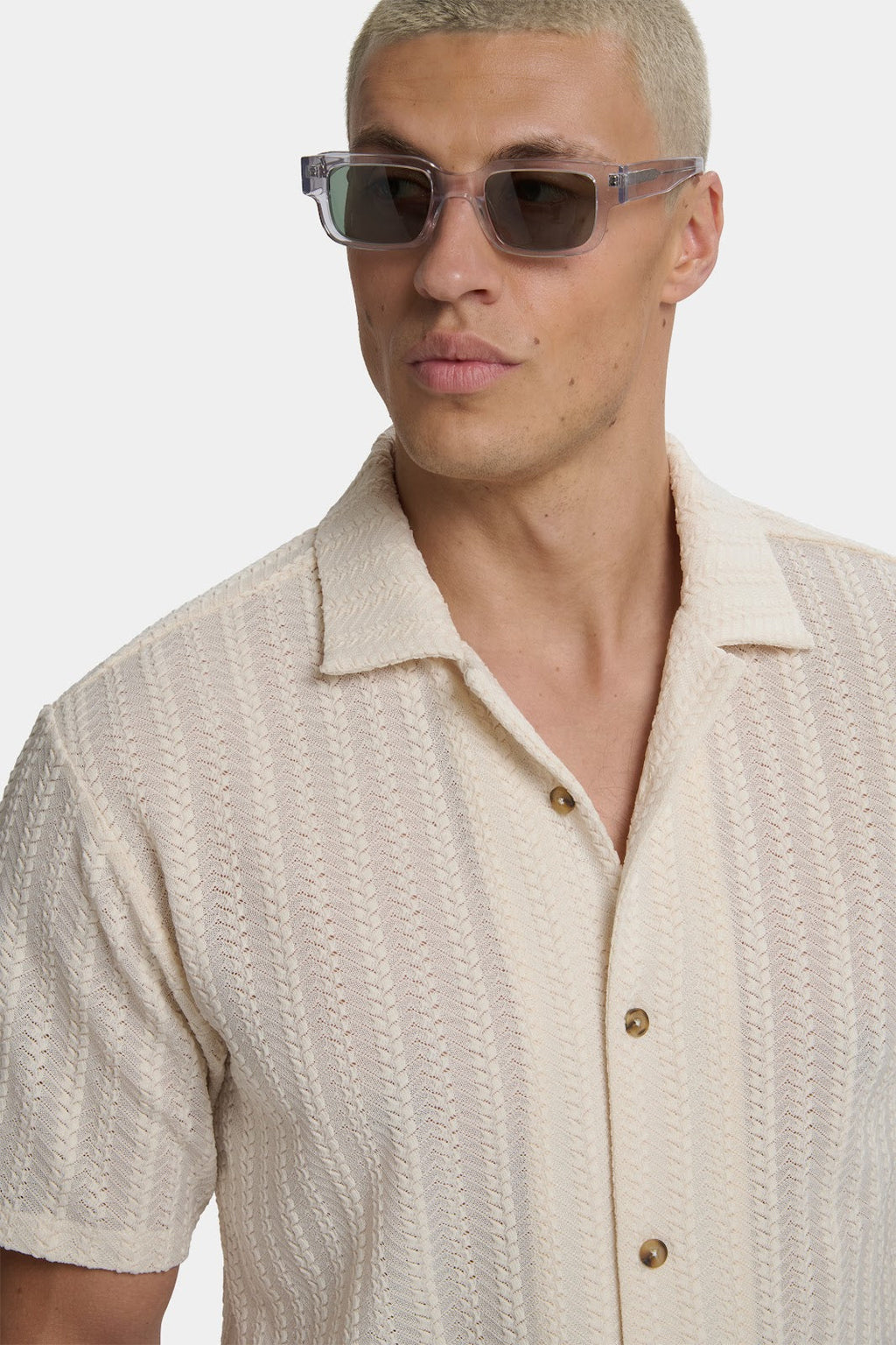CAMISA CORTE RECTO ENTALLADA