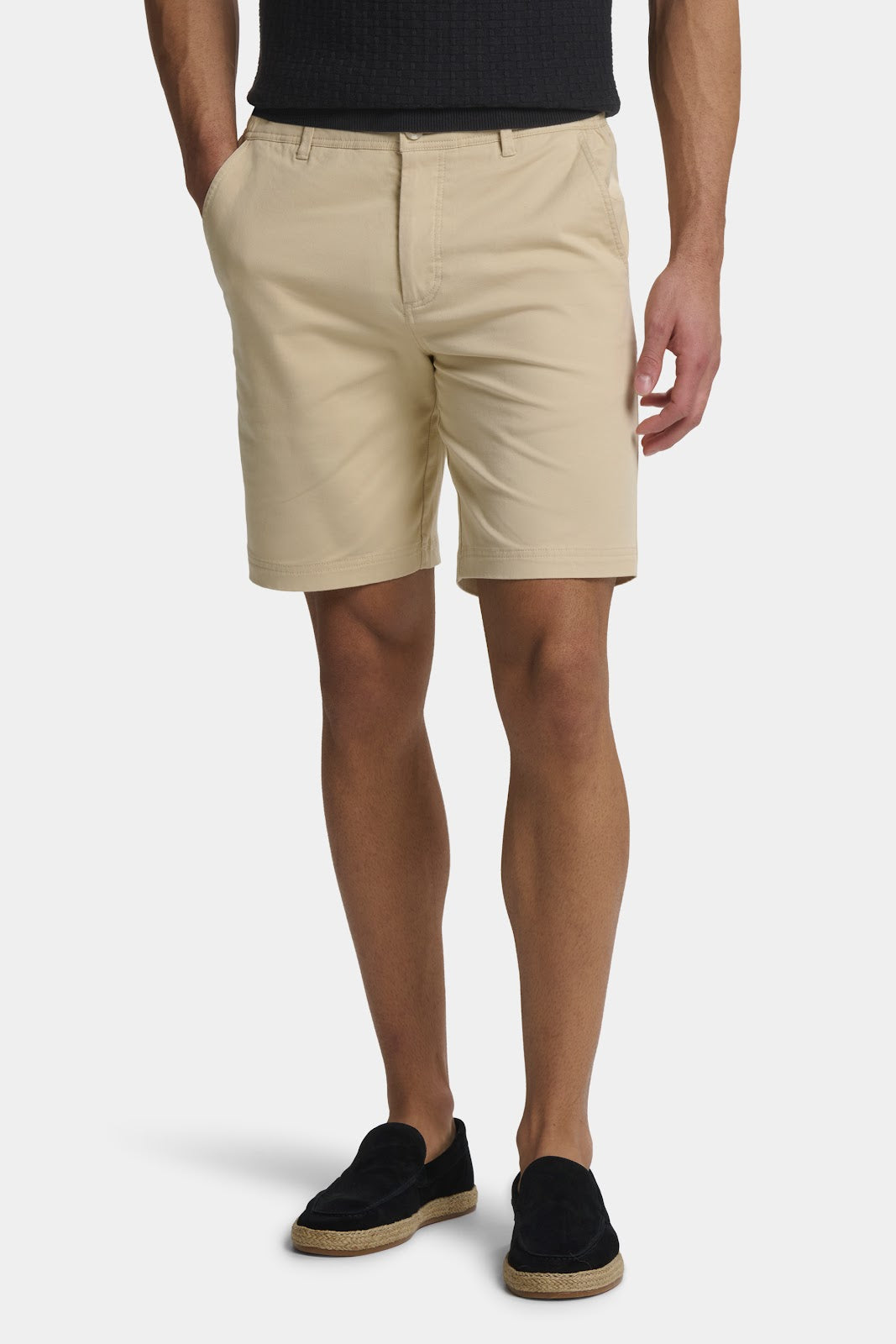 PANTALON CORTO ENTALLADO