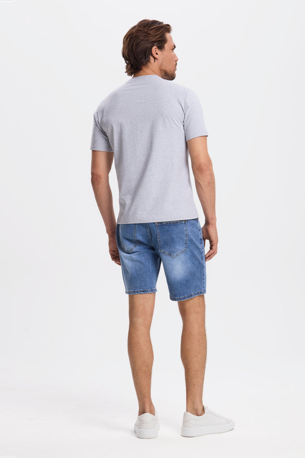 LOS PANTALONES CORTOS