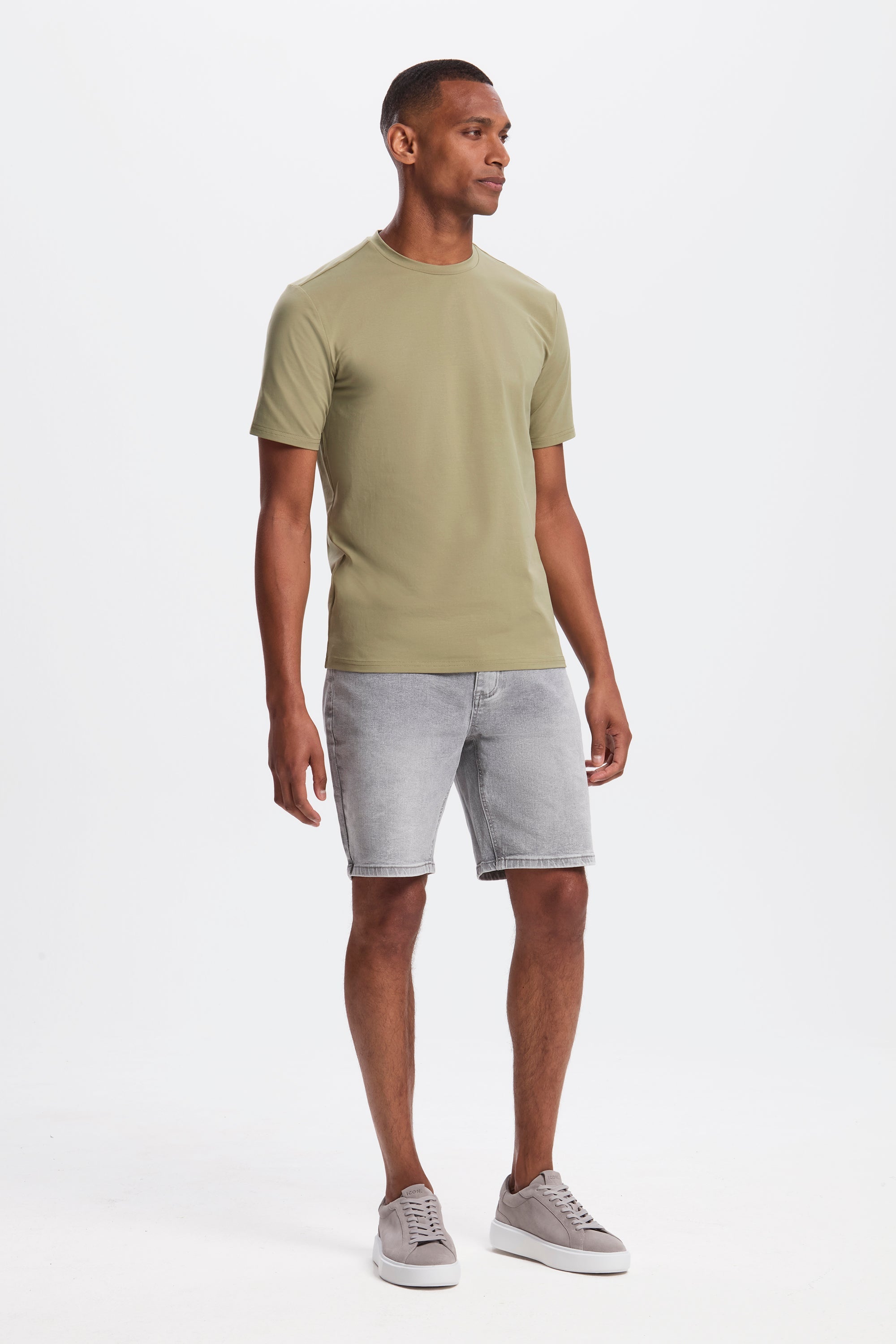 LOS PANTALONES CORTOS
