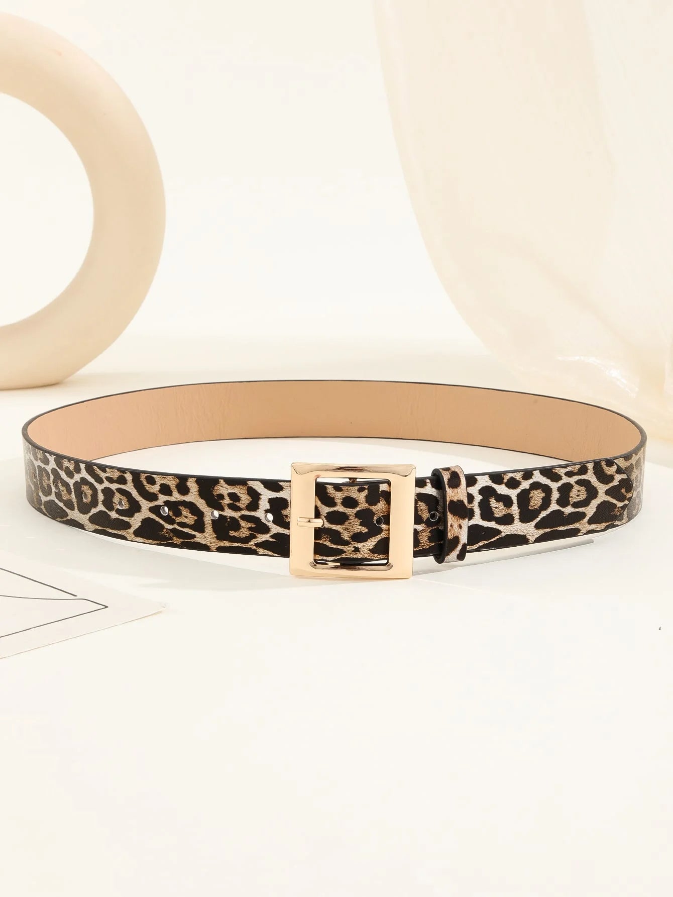 Cinturón con estampado de leopardo