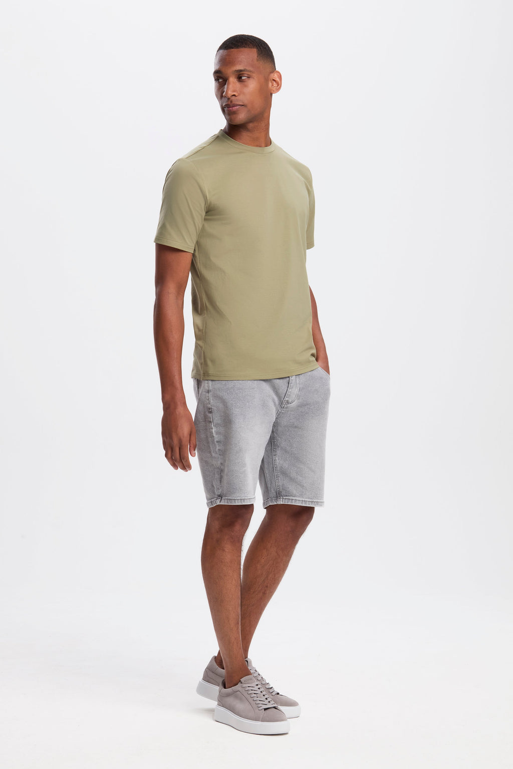 LOS PANTALONES CORTOS