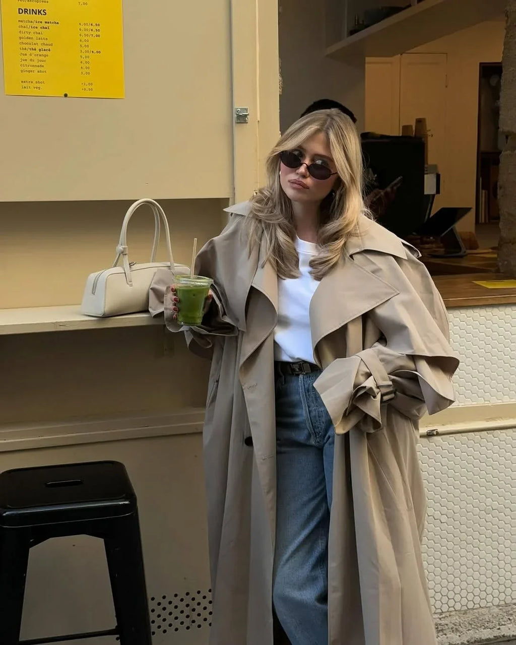 Gabardina larga de mujer con cordones